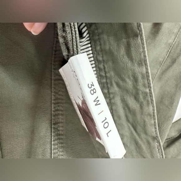 Royal Robbins Men's Olive Cargo Shorts - Picture 3 of 5